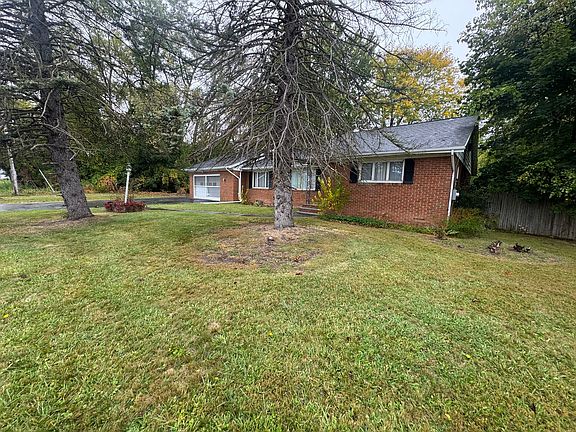 2nd image of 5047 W Taft Rd