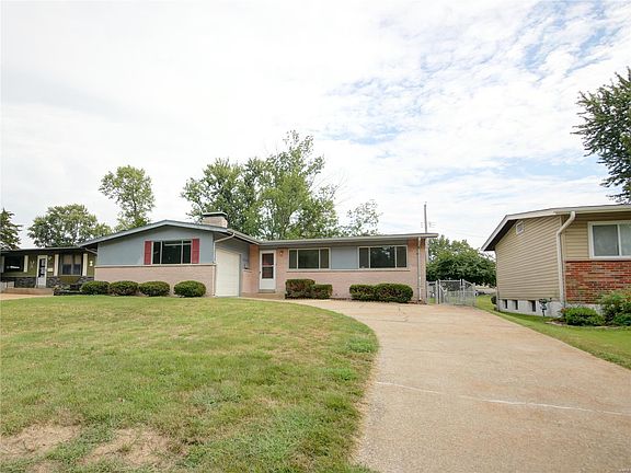2nd image of 3330 Cavan Dr