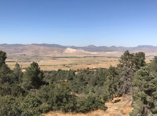 17935 Pinon Crest Ln, Tehachapi, CA 93561