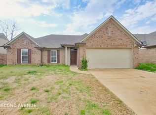 8723 Smith Ranch Dr, Southaven, MS 38671