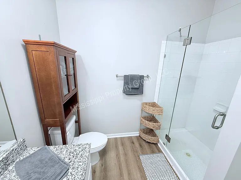 209 Town Center Dr — Photo 11