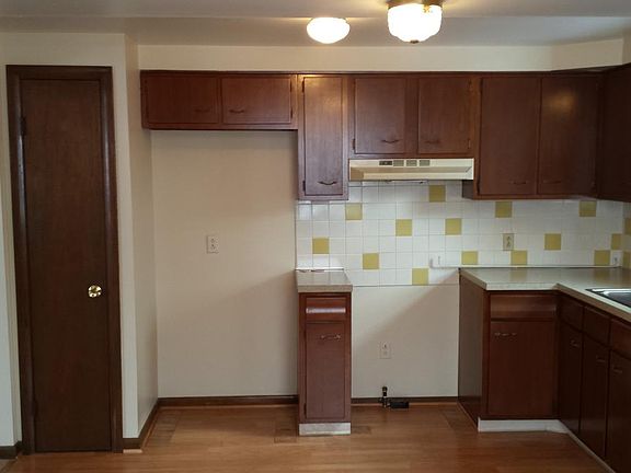5th image of 21 Strasbourg Dr
