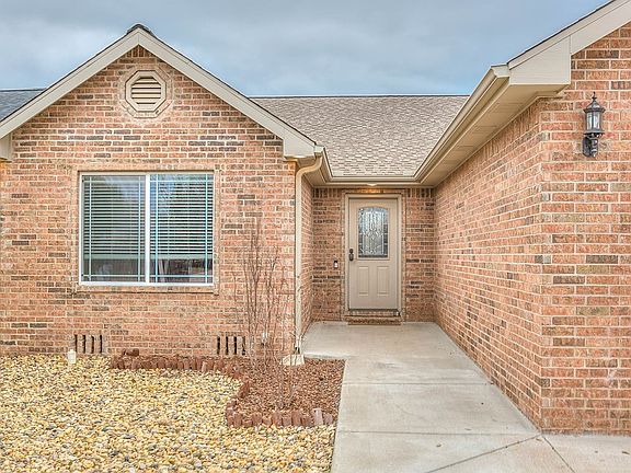 5th image of 4710 Oak Grove Blvd