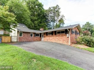 3403 Brookwood Dr, Fairfax, VA 22030