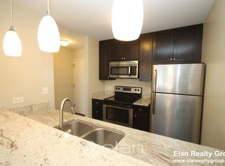1720 N Halsted St APT 106, Chicago, IL 60614