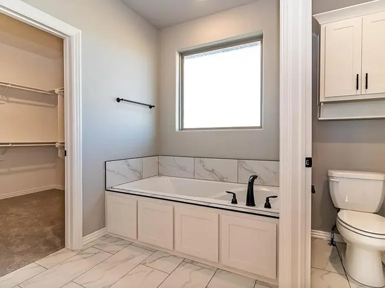 6302 S 59th St — Photo 13