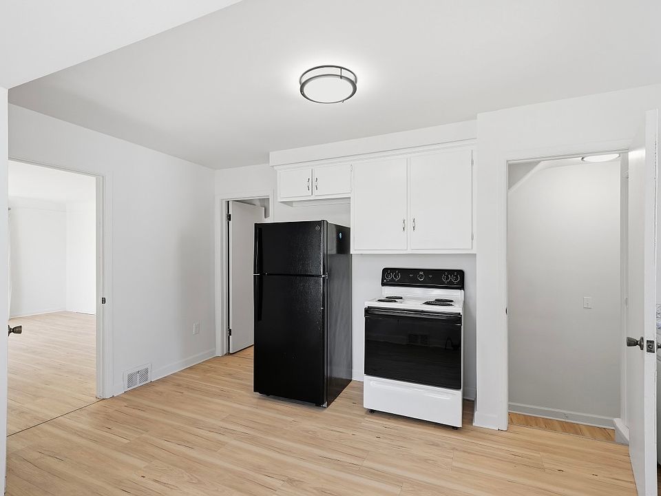 1943 Buckingham Ave, photo 6