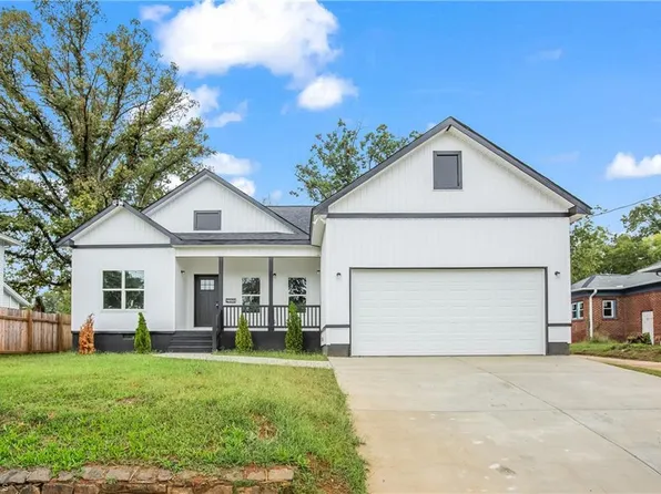 2910 N Patterson Ave, Winston Salem, NC 27105