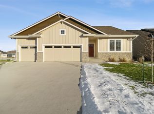 1009 W Trace Pl, Polk City, IA 50226