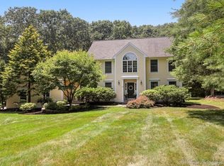 30 Hunters Rd, Boxford, MA 01921