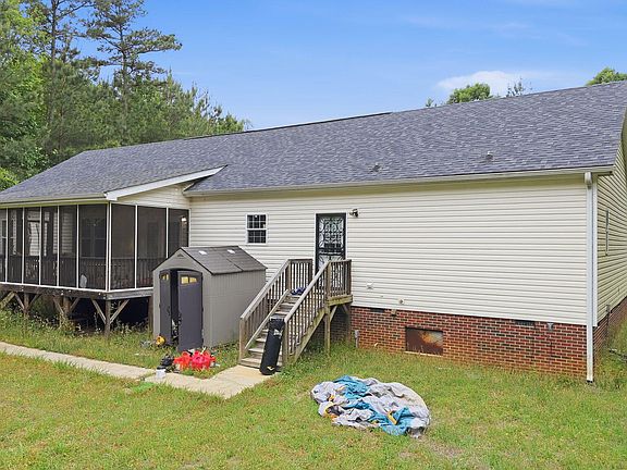 4th image of 5293 Crabtree Rd