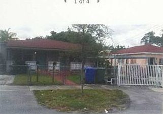 2nd image of 506 NW 23rd Pl