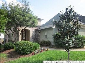 1st image of 10813 Woodland Oaks Dr