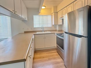 230 8th Ave #B, Santa Cruz, CA 95062