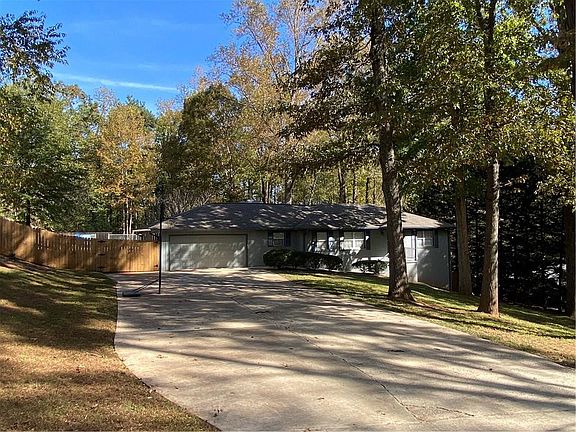 2nd image of 4255 Nowlin Dr SE