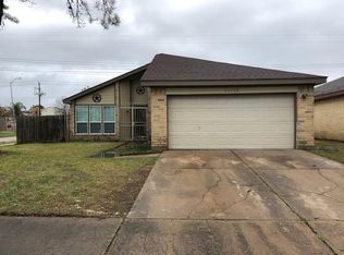 11742 Spring Grove Dr, Houston, TX 77099