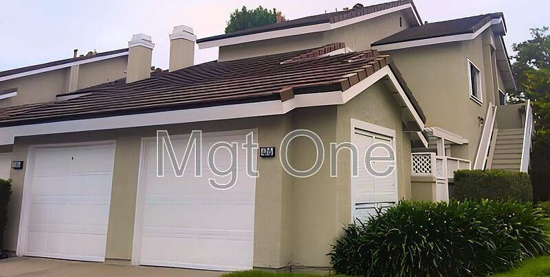 1st image of 124 Greenmoor