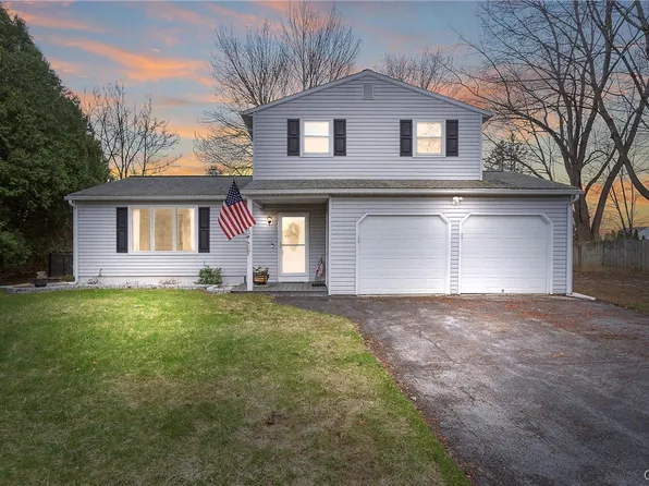 5327 Skylark Cir, Clay, NY 13041