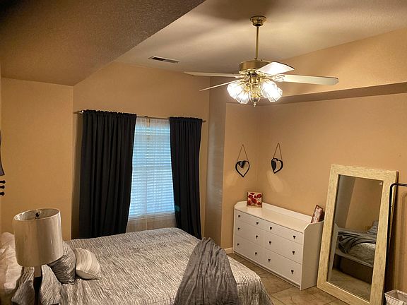 4th image of 2711 E Harter Ct