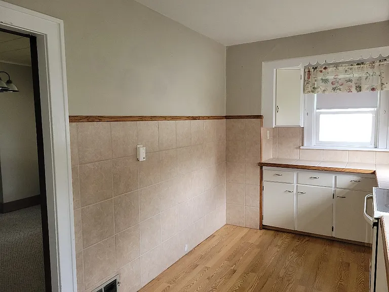 120 N Lincoln Ave — Photo 4