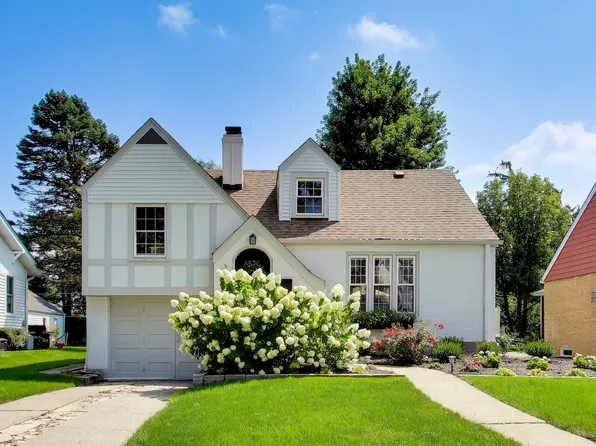 319 N Oaklawn Ave, Elmhurst, IL 60126