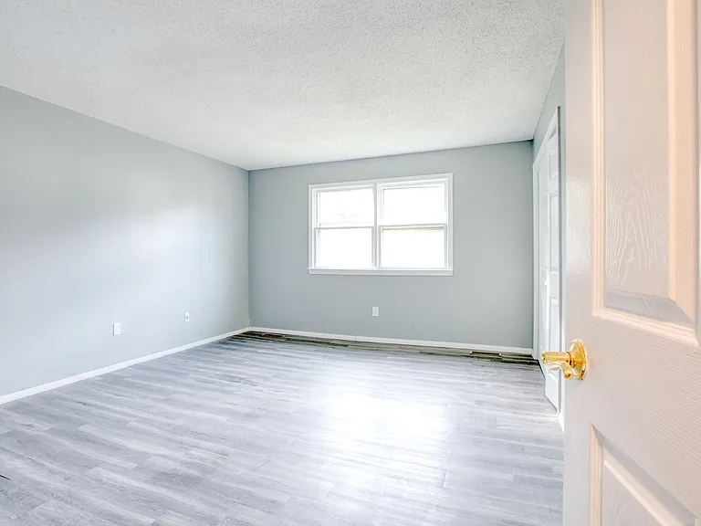 72 Caesar Dr — Photo 11
