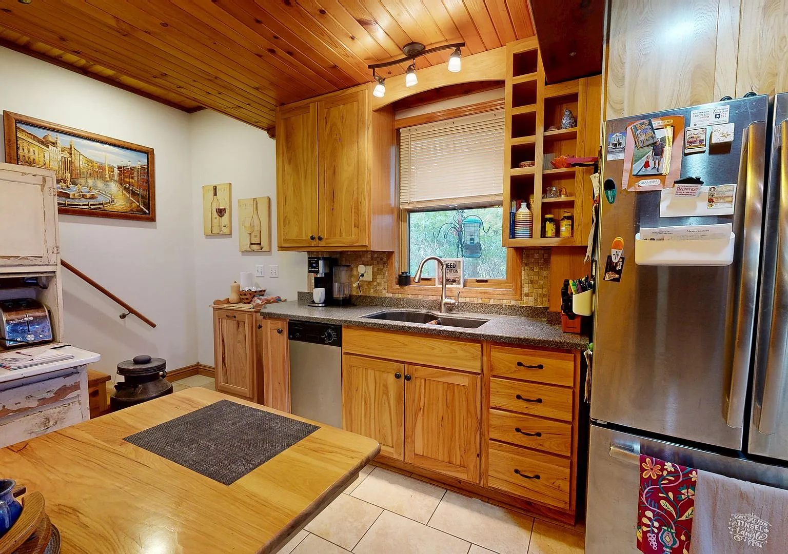Fully Furnished 1 Bedroom Country Rental in Westby, WI — Photo 3