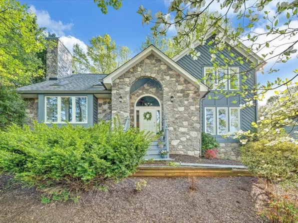 662 Stayman Rd, Roanoke, VA 24019