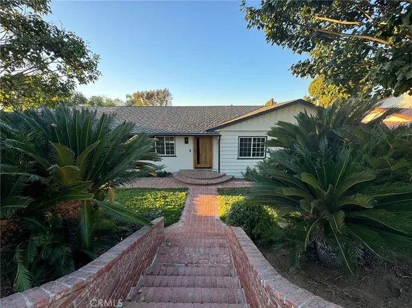 347 Las Riendas Dr, Fullerton, CA 92835