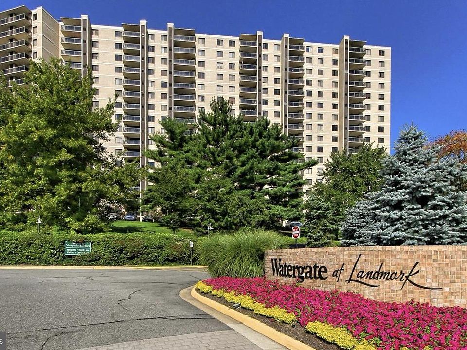 1st image of 205 Yoakum Pkwy Unit 914