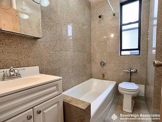 Rented by Sovereign Associates | media 14