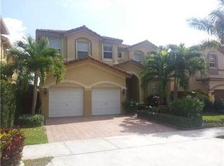8325 NW 115th Ct, Doral, FL 33178