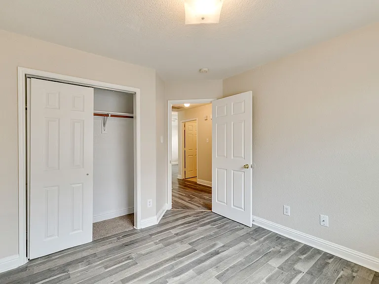 4033 Carver Ct — Photo 15