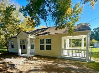 406 N Jenkins Rd, Rossville, GA 30741