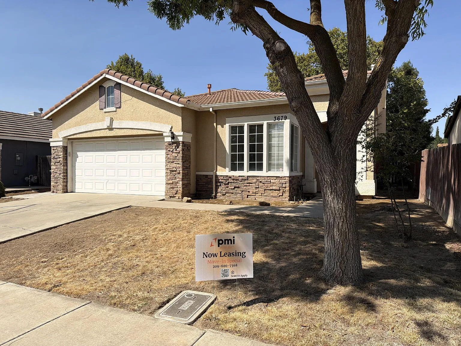 4 bed, 2.0 bath, 1897 sqft, $2,250 — Photo 1