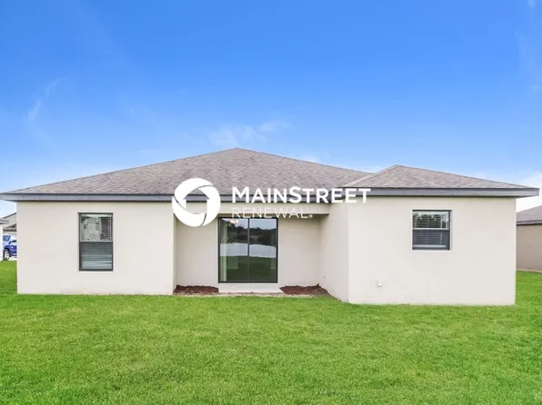 719 Center Lake St, Lehigh Acres, FL 33974