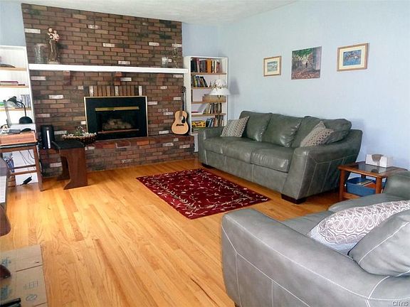 3rd image of 25 Cowance St