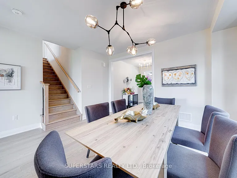 33 John Dallimore Dr — Photo 6