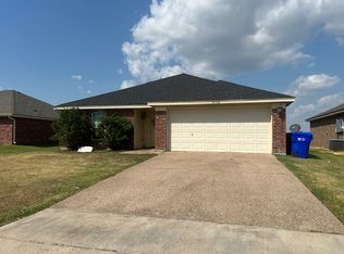 10700 Granada Dr, Waco, TX 76708