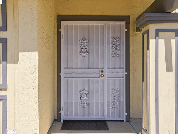 5th image of 148 Valley Oak Ln