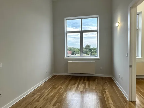 71-13 60 Lane image 8 of 17