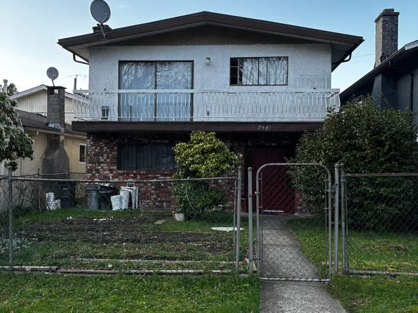2941 E 29th Ave, Vancouver, BC V5R 1V8