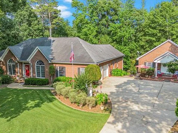 203 W Lake Cv, McDonough, GA 30252