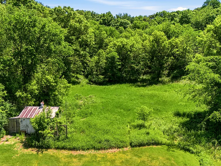 W14751 Mary Ln — Photo 3