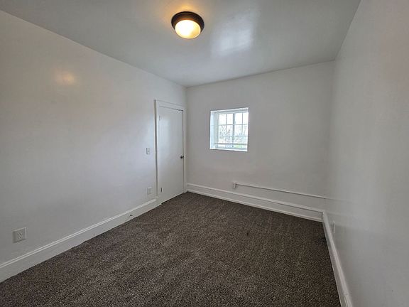 5th image of 609 Fremont Ave Unit B
