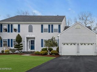 93 W Shenendoah Road, Howell, NJ 07731