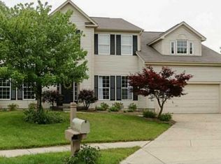 1281 Burr Oak Cir, Greenwood, IN 46143