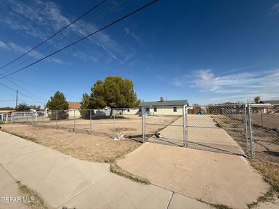 11711 Flor Del Rio St, Socorro, TX, 79927