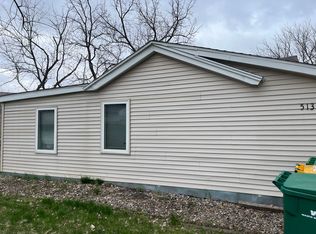 513 Fir Ave NW, Montgomery, MN 56069