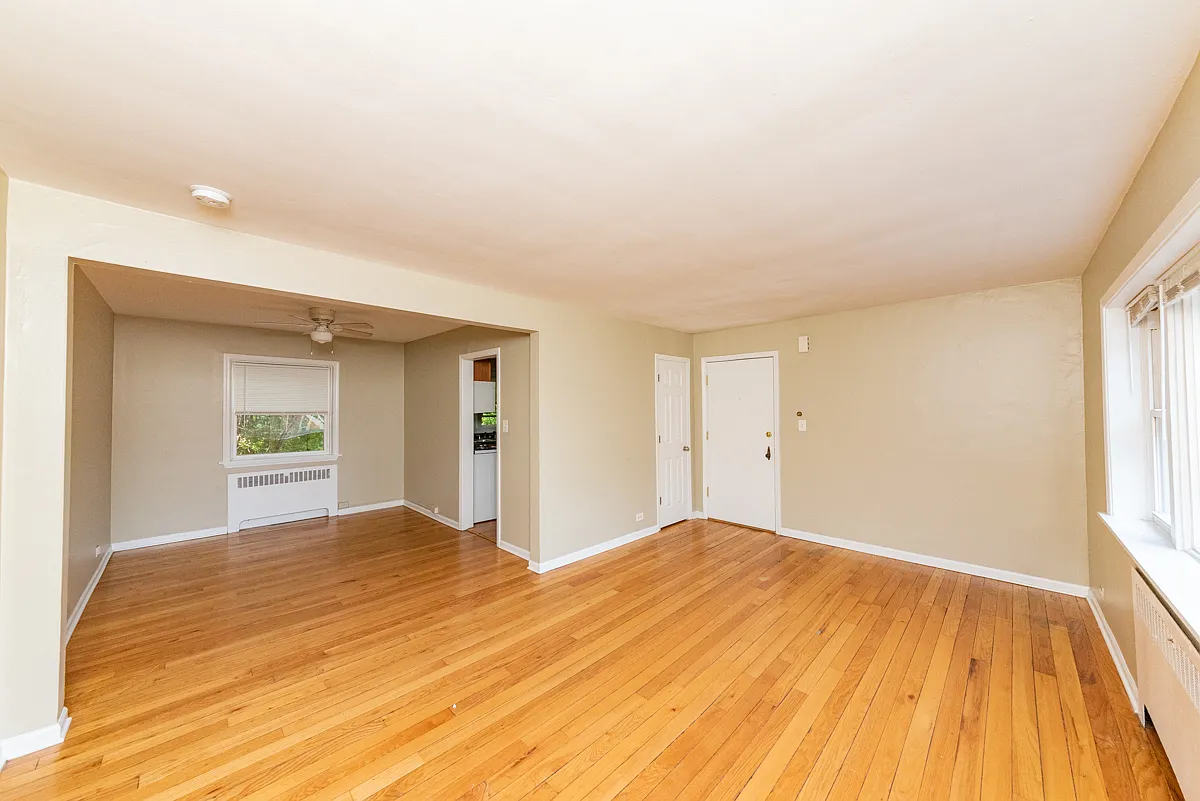 2 bed, 1000 sqft, $1,500 — Photo 3